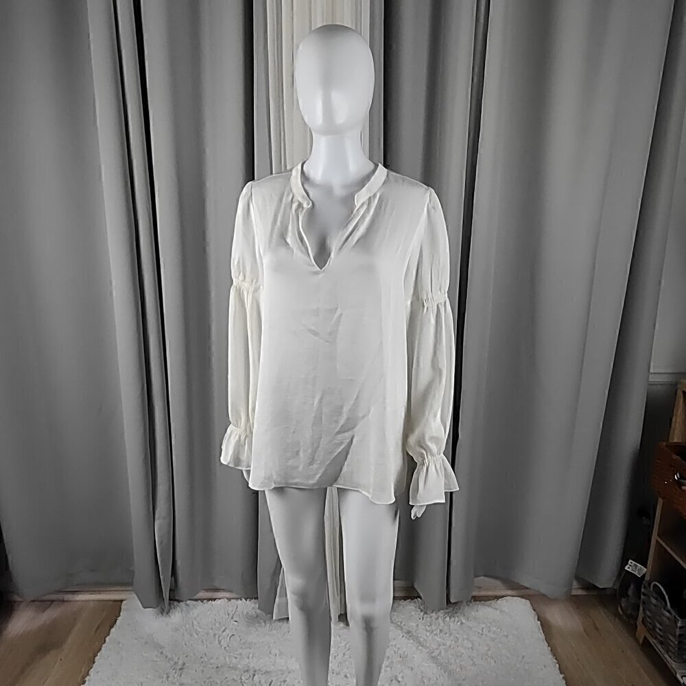 Ann Taylor Ivory V-Neck Puff Sleeve Blouse Boho Romantic Office Top Size M (NWT) - Picture 1 of 14